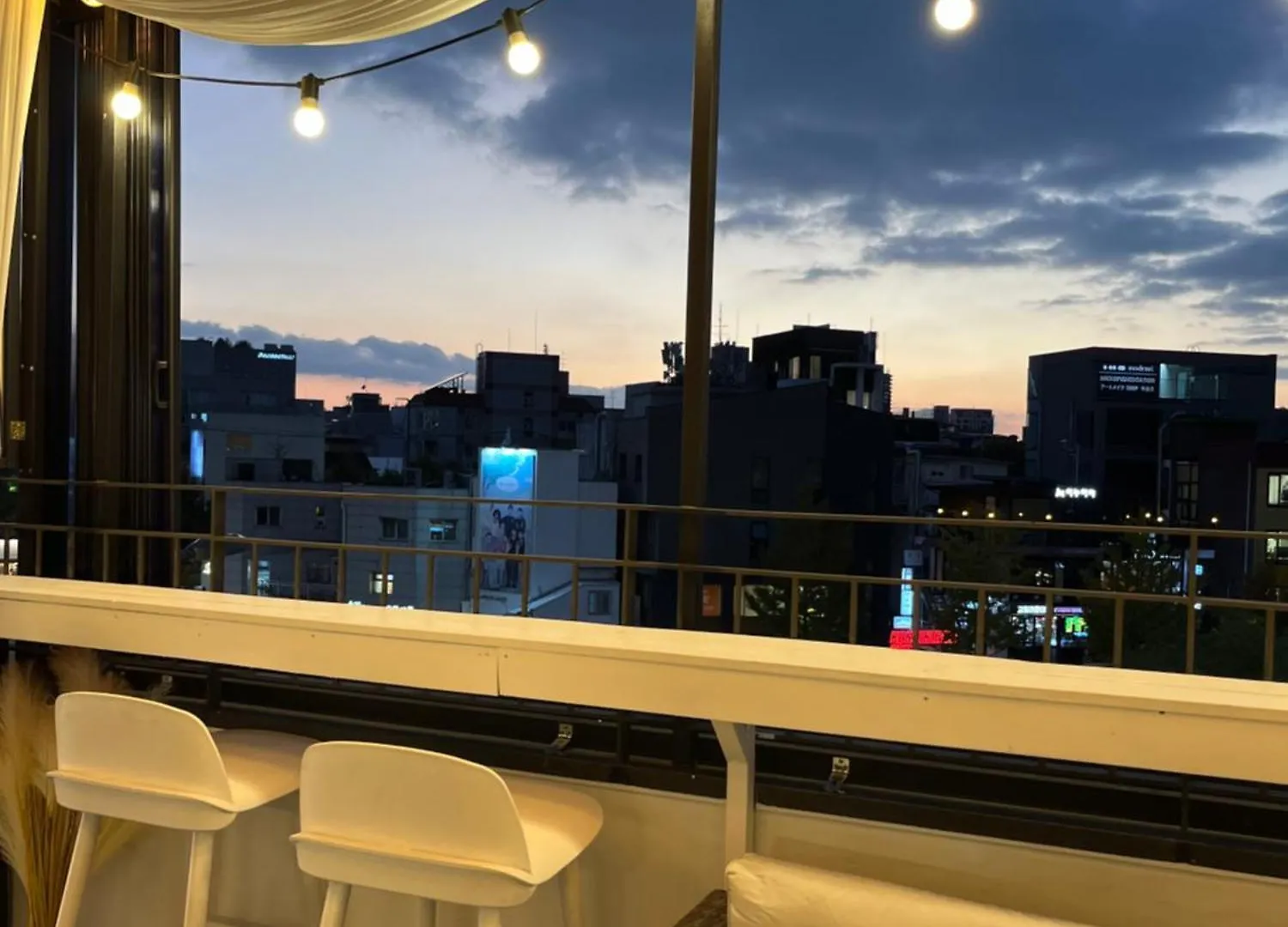 Vandrerhjem 3Min From Metro - Lodging With Roof Terrace - Convenient Transport - Cvs Downstairs - Hot Places Nearby Vandrehjem Seoul Sydkorea